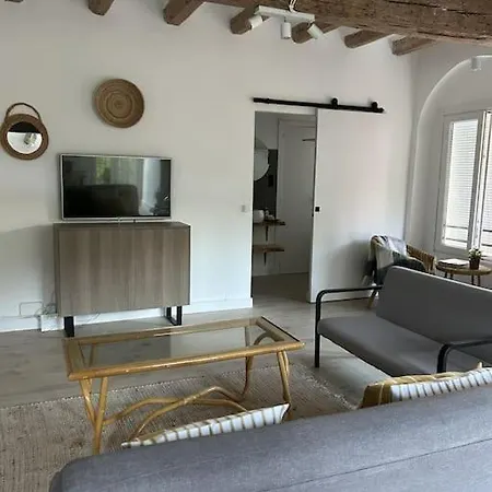 Apartment Cal Moline 1 *