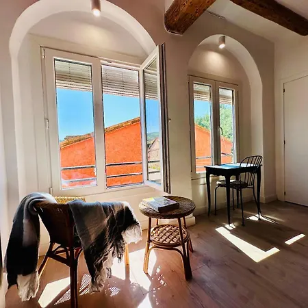 Cal Moline 1 Apartment *