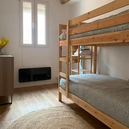 Cal Moline 1 Apartment Avia