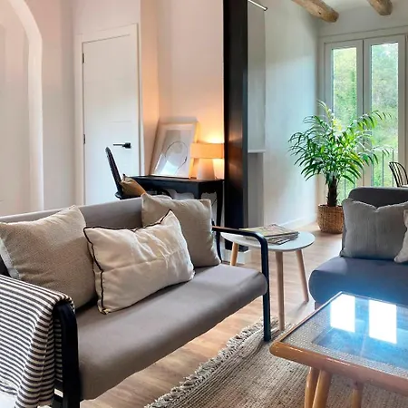 Cal Moline 1 Apartment *